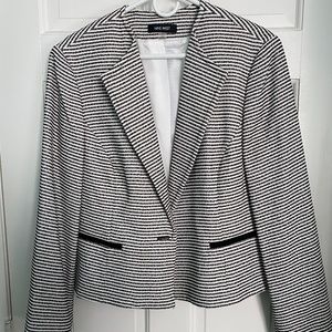 Nine West Blazer Size 16